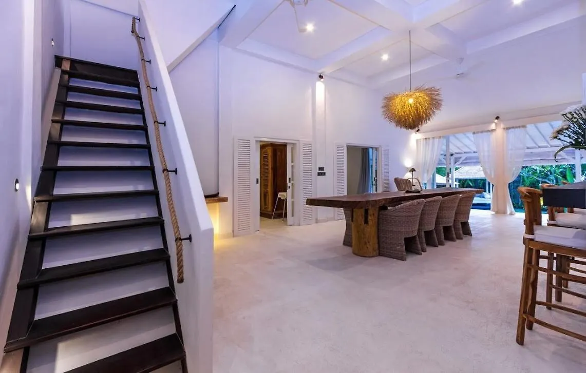 Bear Cottage 4 Bedroom Luxury Villa - Petitenget, Seminyak