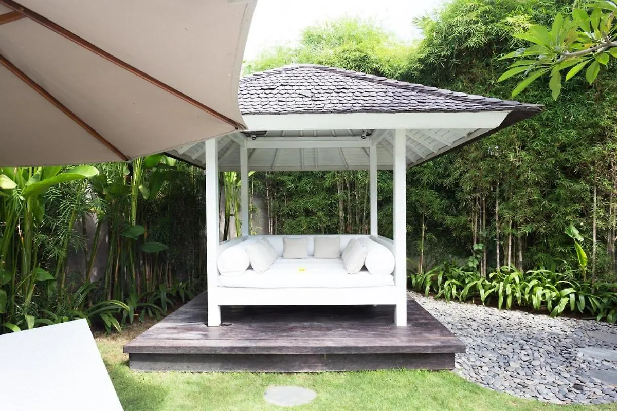Bear Cottage 4 Bedroom Luxury Villa - Petitenget, Seminyak