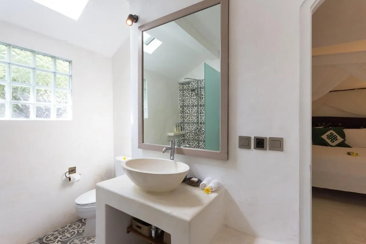 Bear Cottage 4 Bedroom Luxury Villa - Petitenget, Seminyak  Seminyak (Bali)