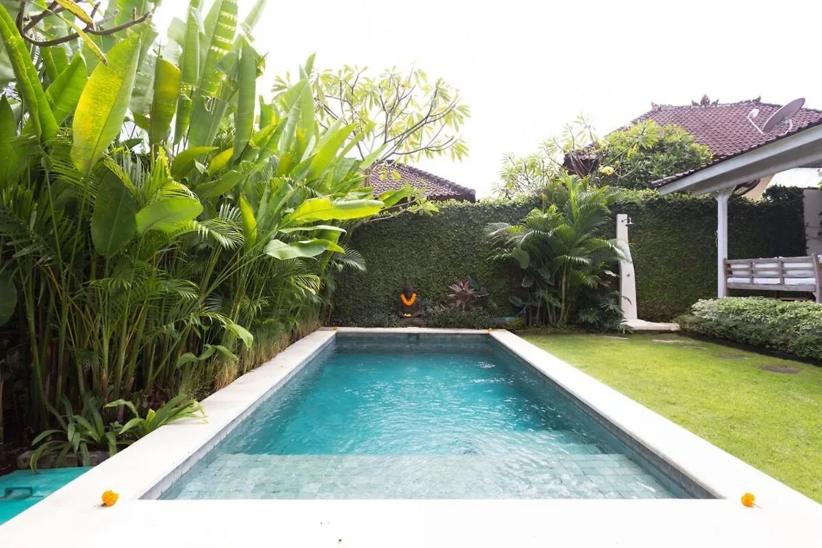 Bear Cottage 4 Bedroom Luxury Villa - Petitenget, Seminyak