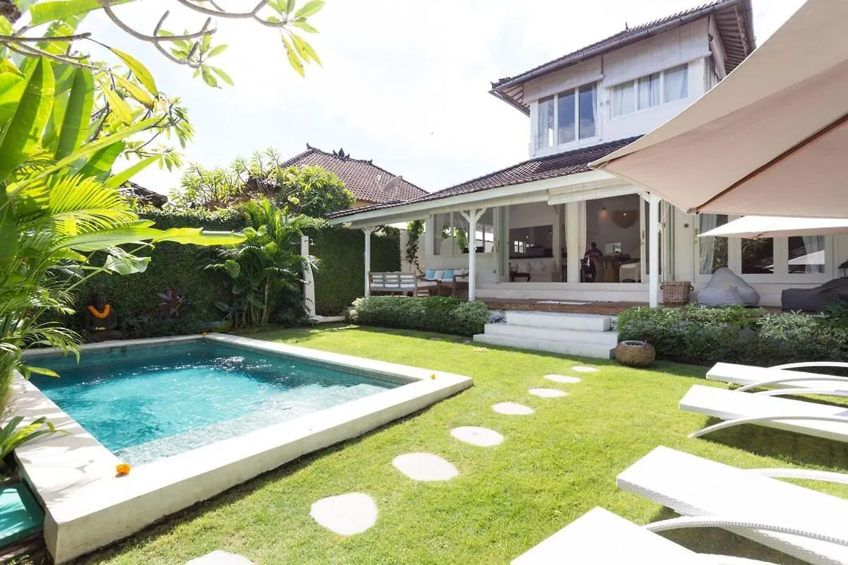 Bear Cottage 4 Bedroom Luxury Villa - Petitenget, Seminyak