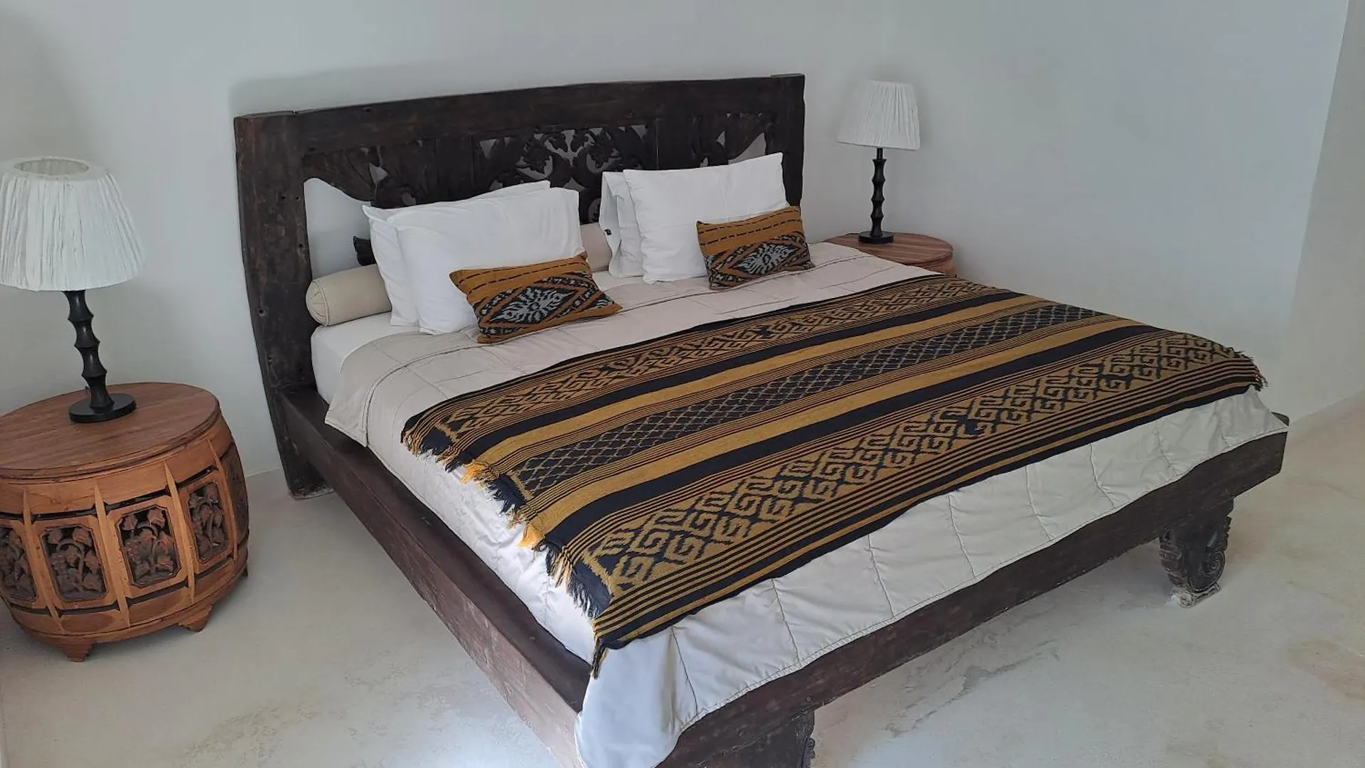 Bear Cottage 4 Bedroom Luxury Villa - Petitenget, Seminyak  Seminyak (Bali)
