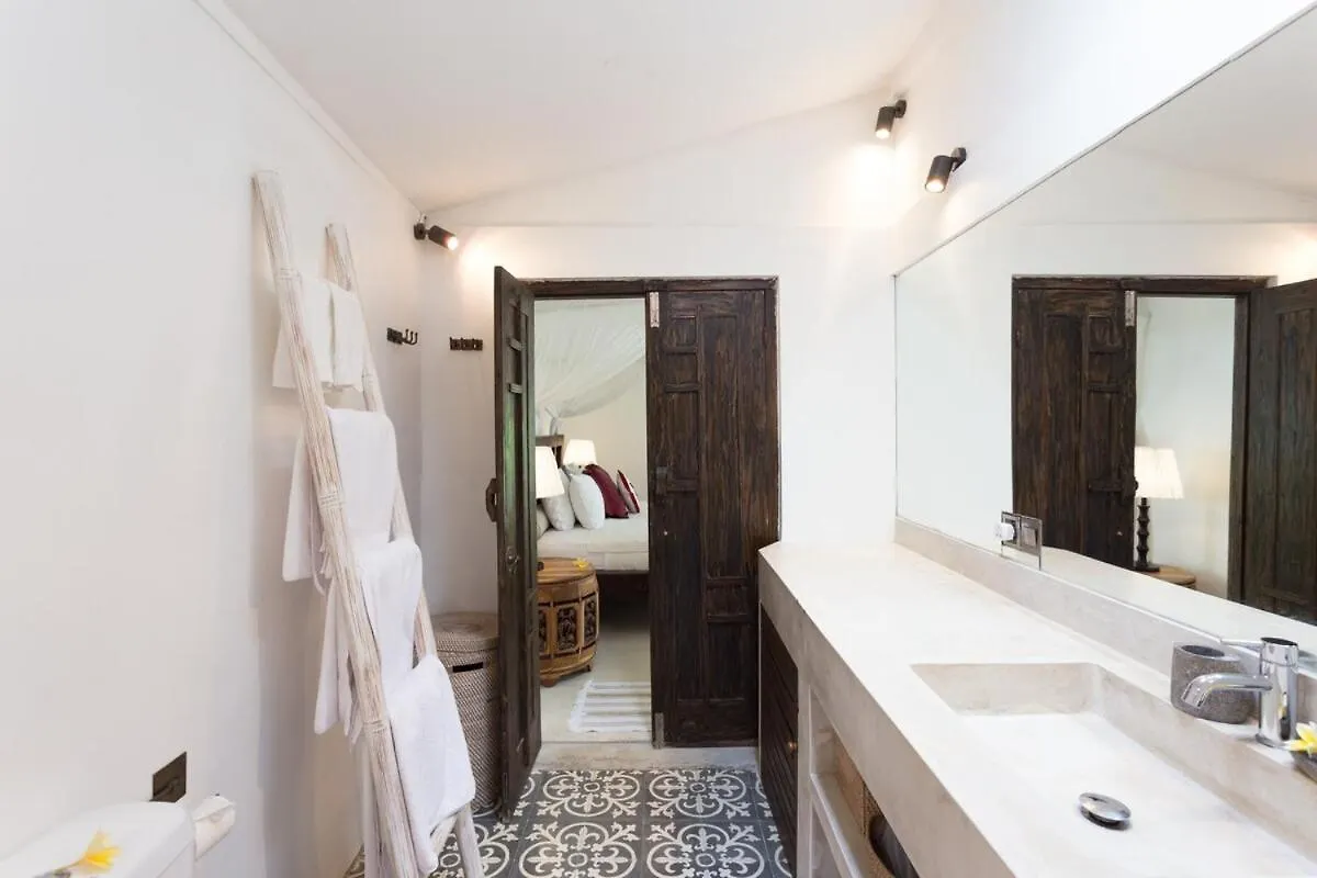 Bear Cottage 4 Bedroom Luxury Villa - Petitenget, Seminyak 0*, Seminyak (Bali)