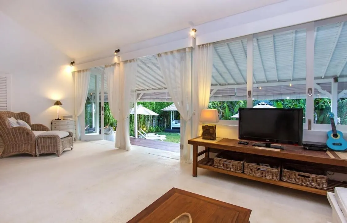 Bear Cottage 4 Bedroom Luxury Villa - Petitenget, Seminyak Indonesia